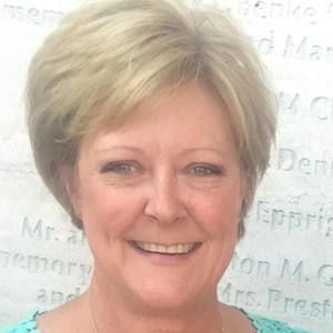 Meet your Posher, Linda